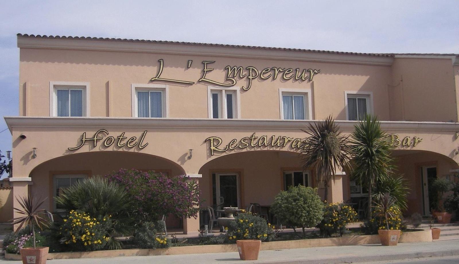 Hotel Restaurant L' Empereur Aleria  Esterno foto